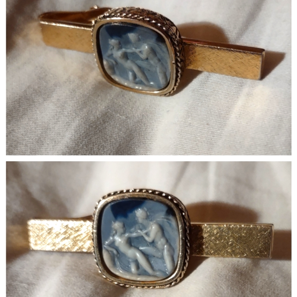 ❤️Host Pick❤️Best n Jewelry& Accessory Vintage Dante Gold and Blue Nude Tie Clip